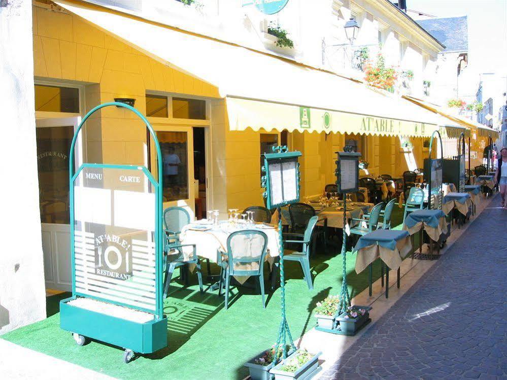 Logis Hotel Restaurant La Boule D'Or Chinon Exterior photo